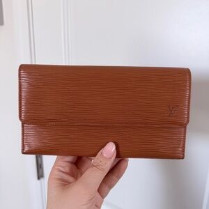 Authentic vintage Louis Vuitton Epi tri fold wallet